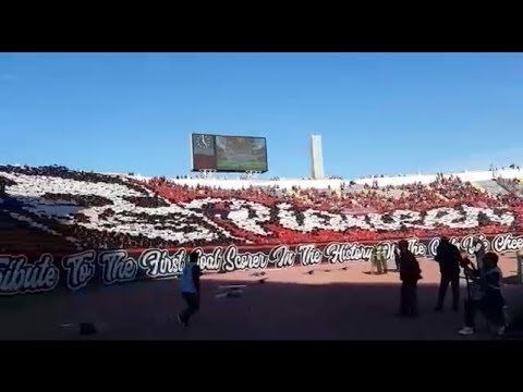 شاهد جماهير الوداد تبدع بـتيفو رائع خلال مباراة يوسفية برشي